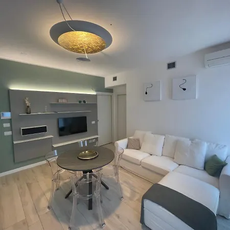 Casa Aleardo 1b 아파트 밀라노